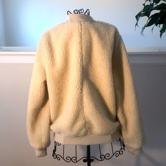 Faux fur teddy bomber jacket - Picture 2 of 7